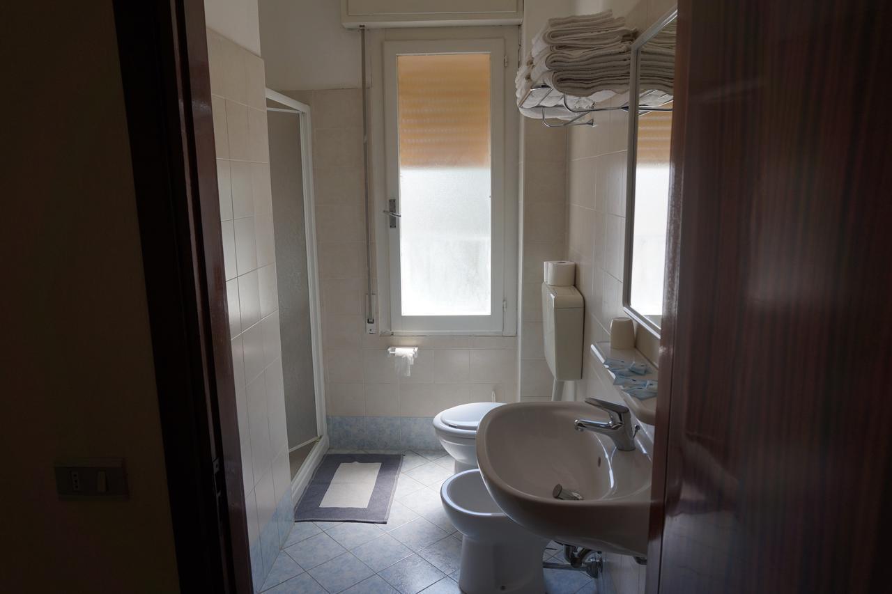 Hotel Ines Cesenatico Extérieur photo