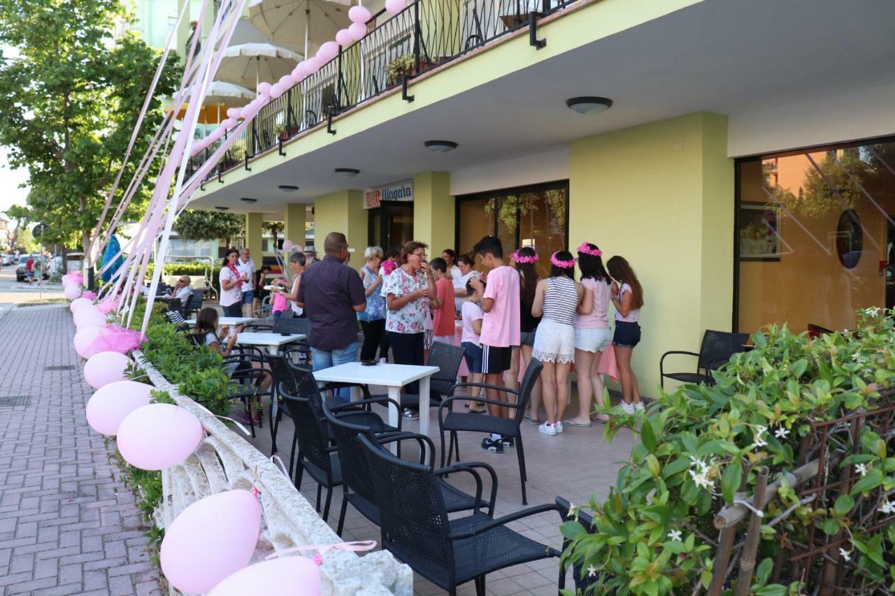 Hotel Ines Cesenatico Extérieur photo